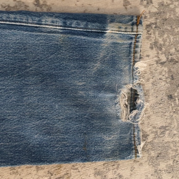 Levi's 501 Distressed Jeans - Picture 12 of 14